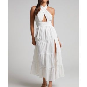 BRAND NEW Showpo Dress